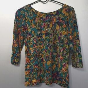 WOMANS BEAUTIFUL PECK & PECK PETITE WHIPPLE SHORT SLEEVE SHIRT. SIZE PS.